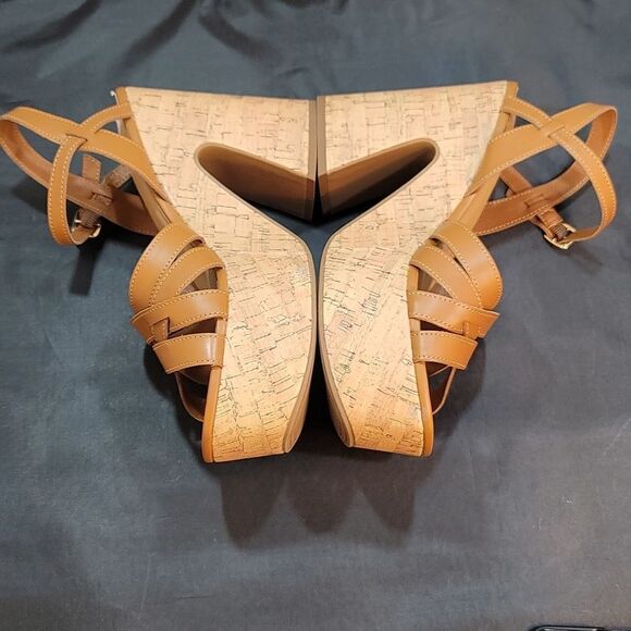 BRAND NEW INDIGO OPEN-TOE BLOCK HEEL SANDAL - Picture 13 of 16